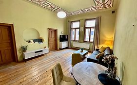 Historický stylový apartmán v srdci Hradec Králové